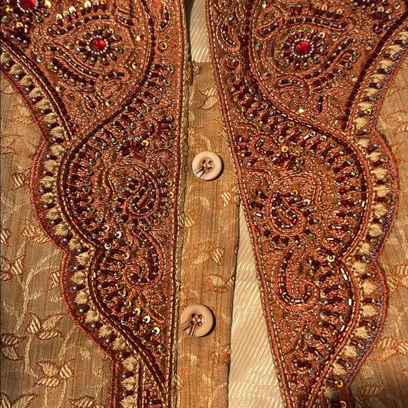 Embroidered jacket - Picture 4 of 6